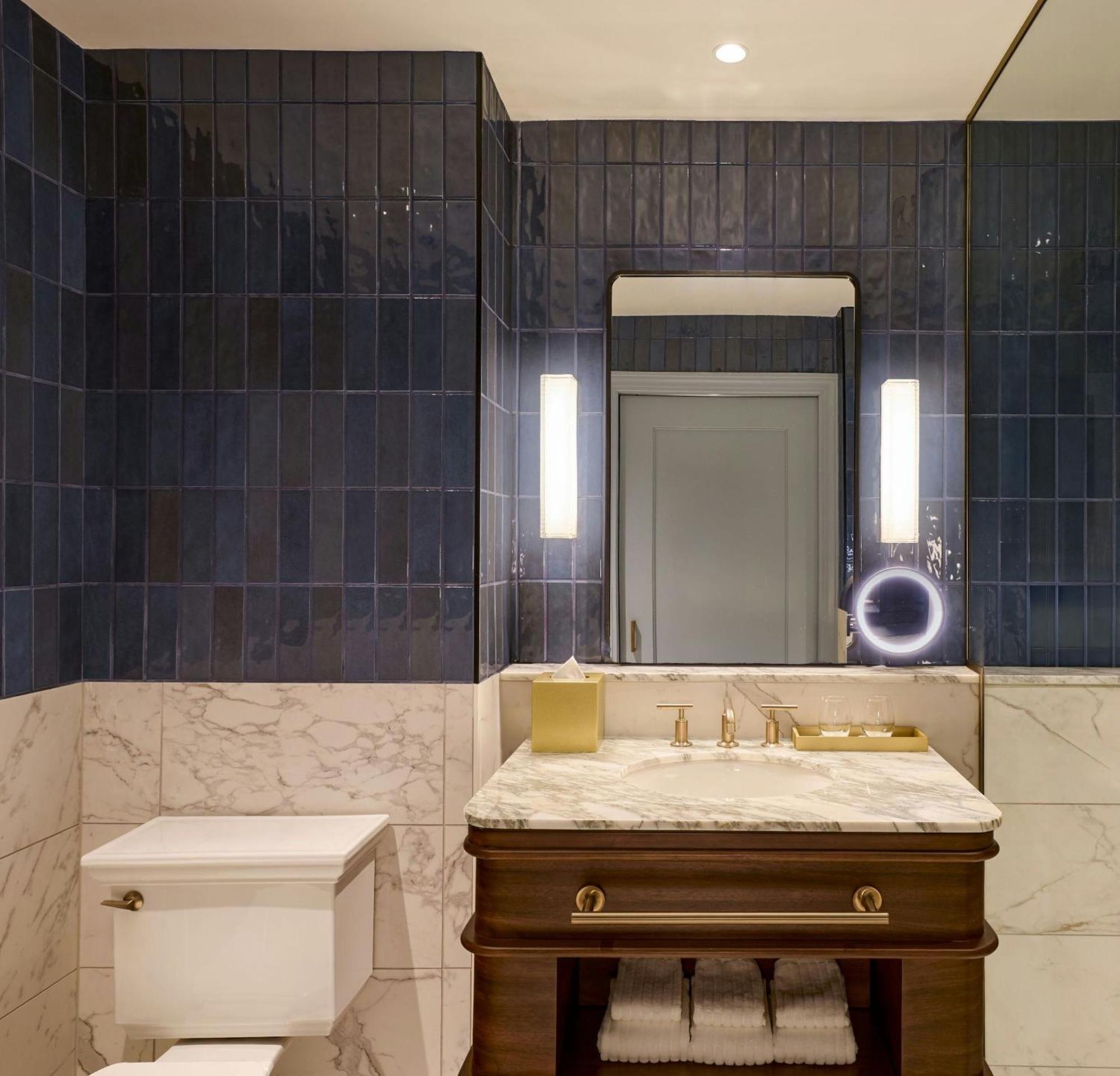 Hotel Inn, Autograph Collection 4*